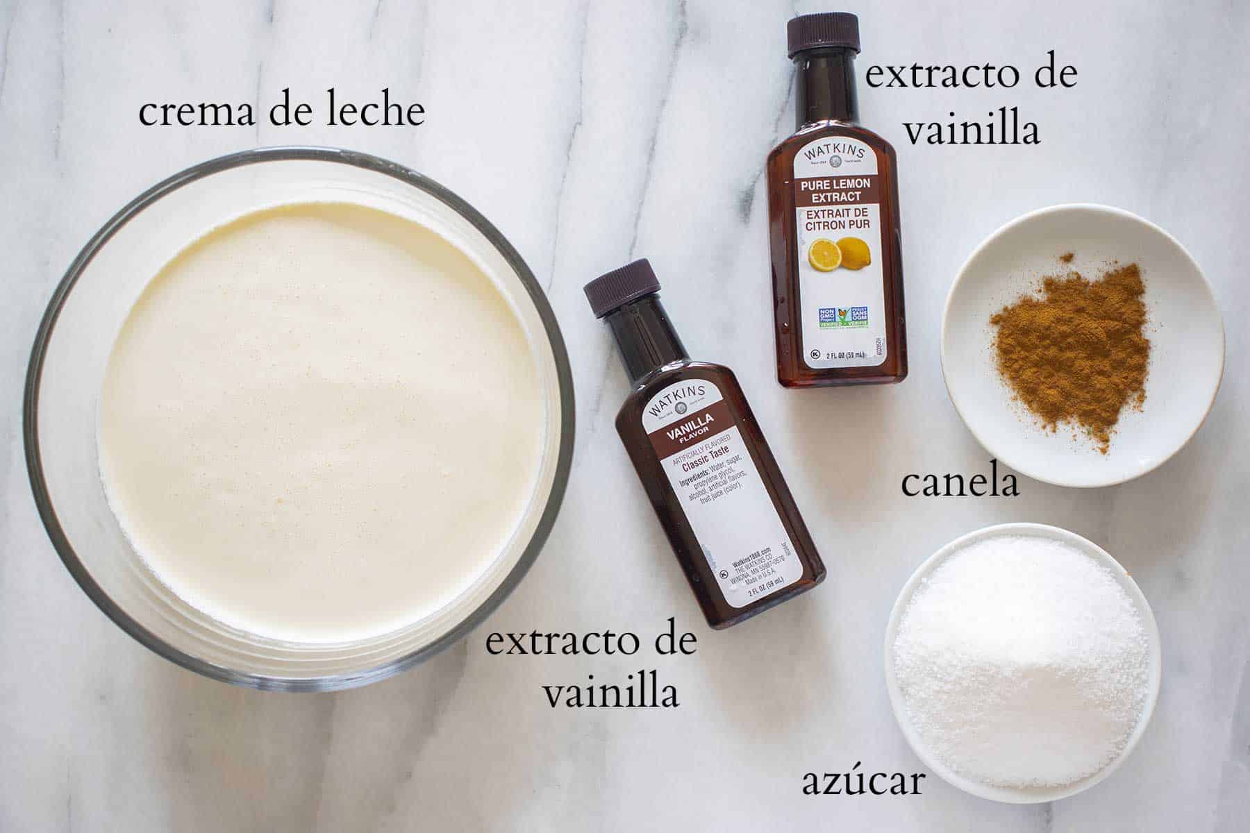 ingredientes necesarios para confecionar una crema batida con sabor a limon.