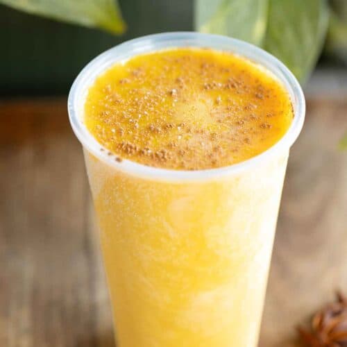 A puerto rican limber de crema or vanilla flavor frozen cup.