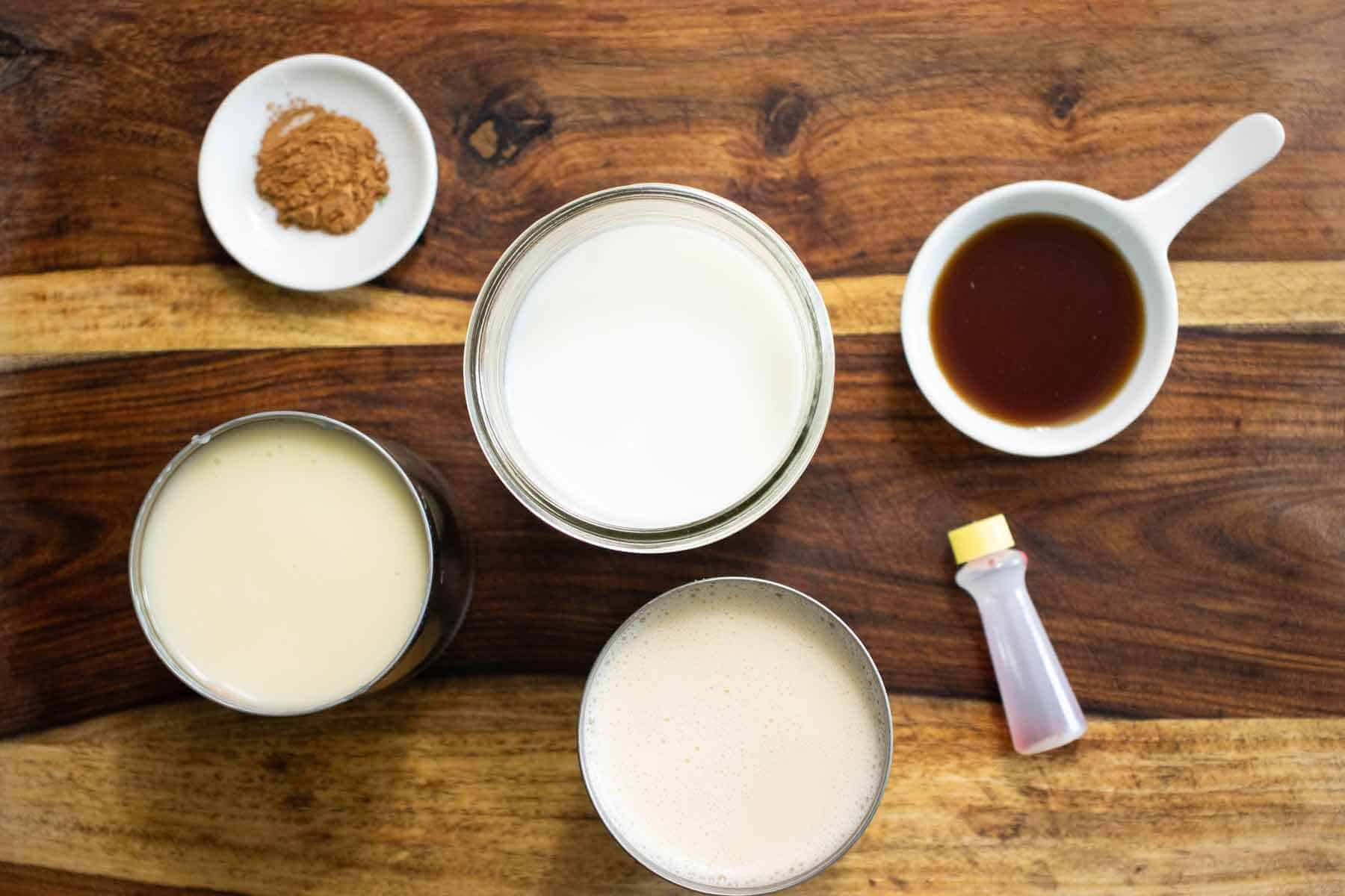 All the ingredients needed to make limber de crema or vanilla flavor frozen cups.