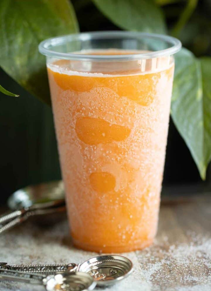 A Puerto Rican limber de mantecado or ice cream flavor frozen cup.